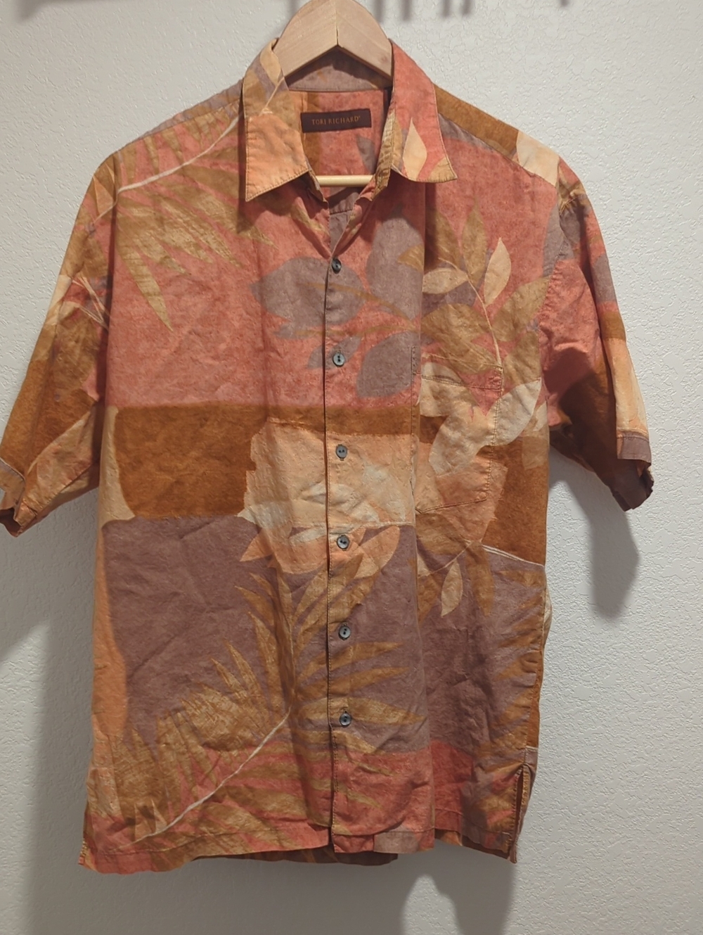 Vintage Tori Richard 100% Cotton Lawn Hawaiian Aloha Shirt Men's Medium